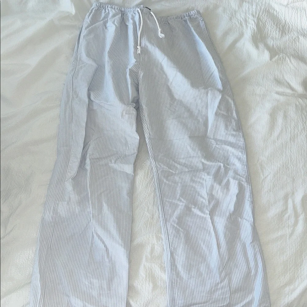 Brandy Melville Pants - Picture 3 of 4